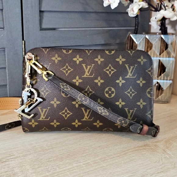 Authentic LOUIS VUITTON Monogram Orsay Clutch Crossbody Bag - Picture 1 of 15